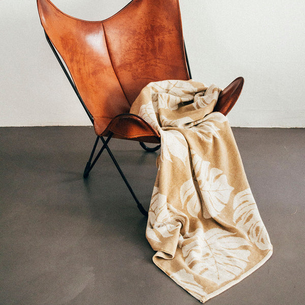 Feet Cushion Blanket / Throw