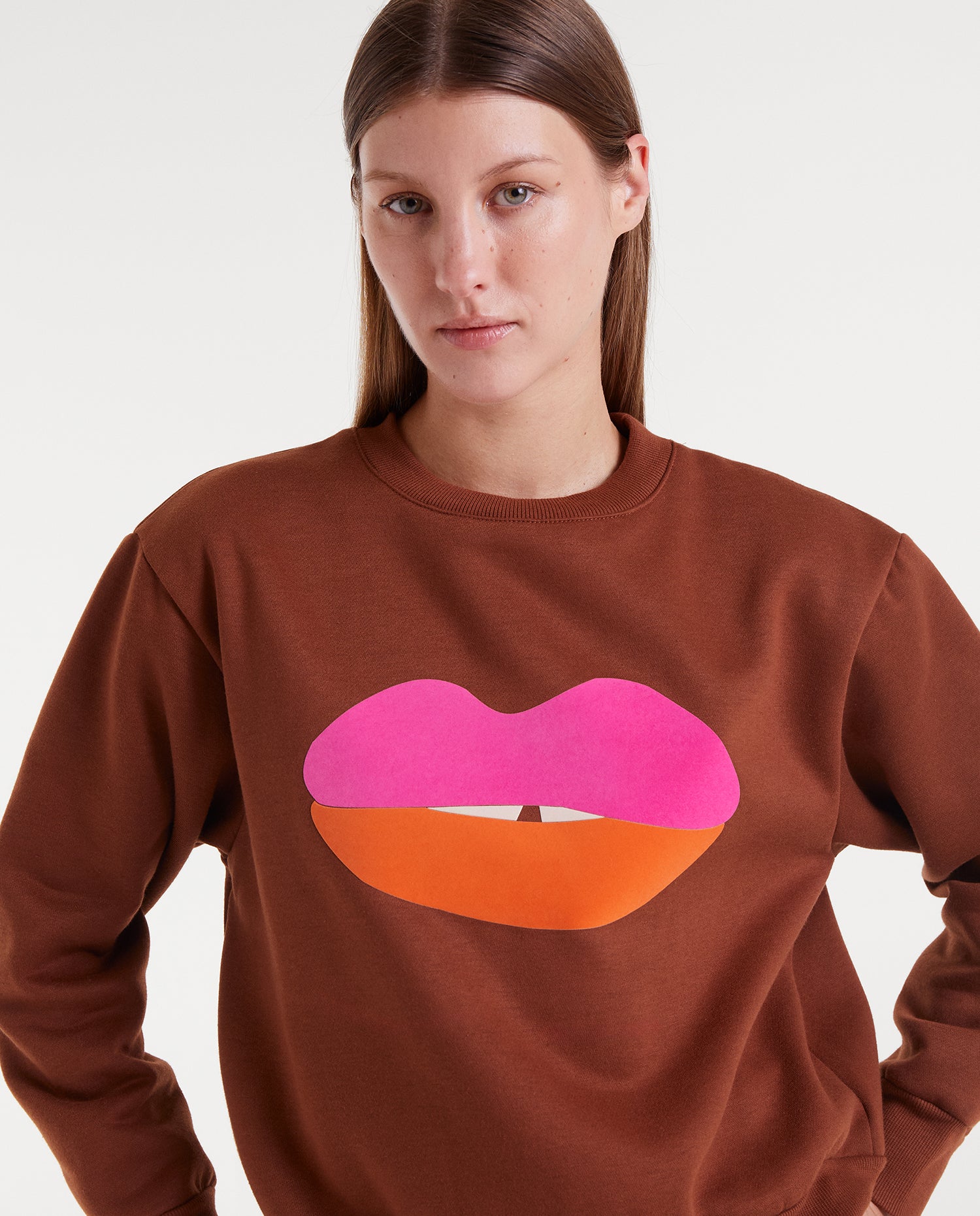 Sweatshirt with lip print
