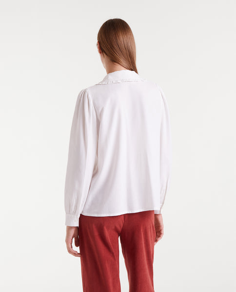 White shirt with tulip embroidery