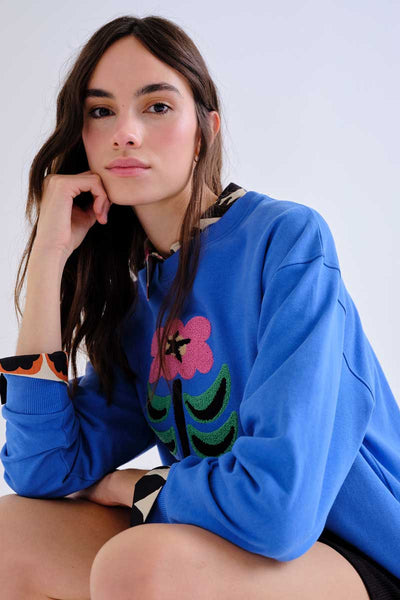100% cotton sweatshirt with Neo Garden floral patch