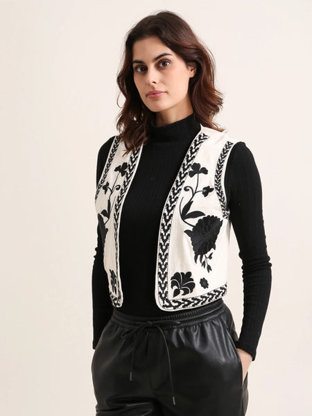 Embroidered Sleeveless Jacket