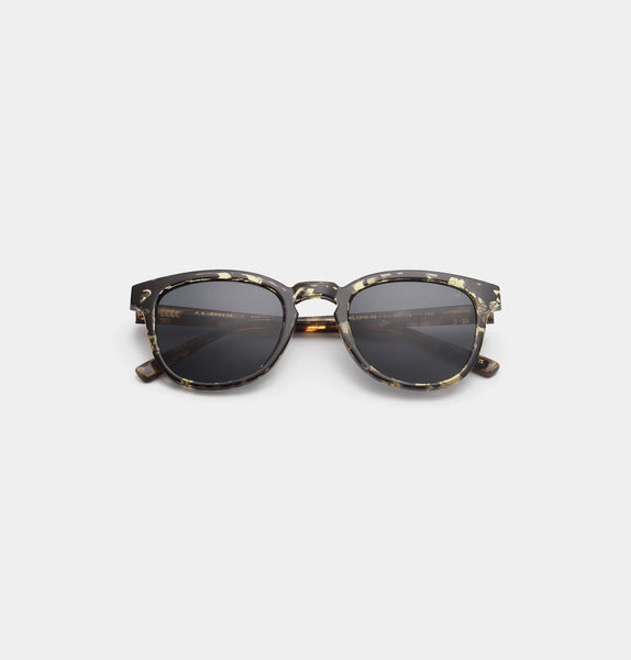 BATE – BLACK / YELLOW TORTOISE