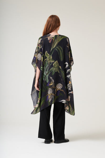 Orchid Black Wool Throwover