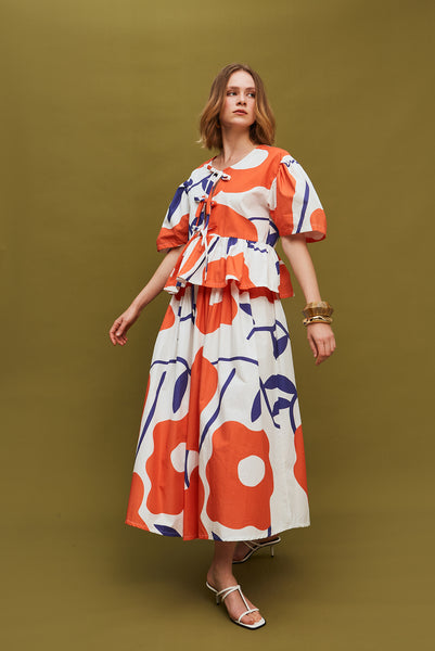 The Long Skirt - Blume