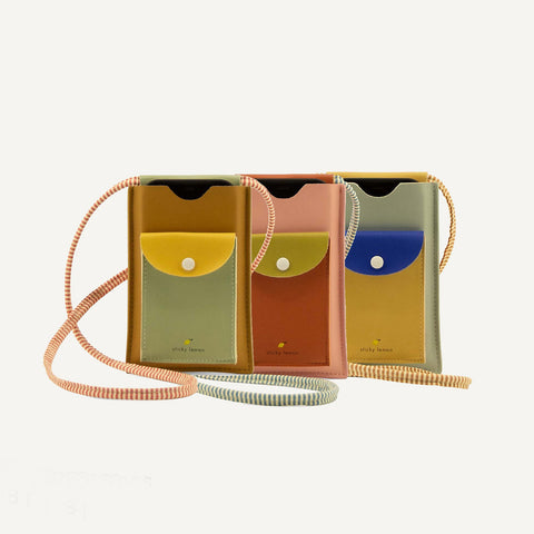 Phone Pouch XL - Meet me in the meadows (colors)