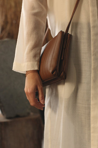 Mori shoulder bag • oak